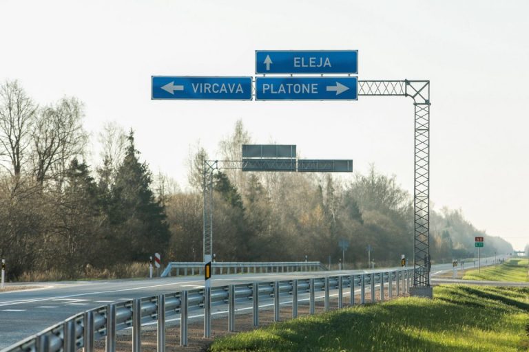 На некоторых дорогах Латвии можно ездить со скоростью 100 км/ч