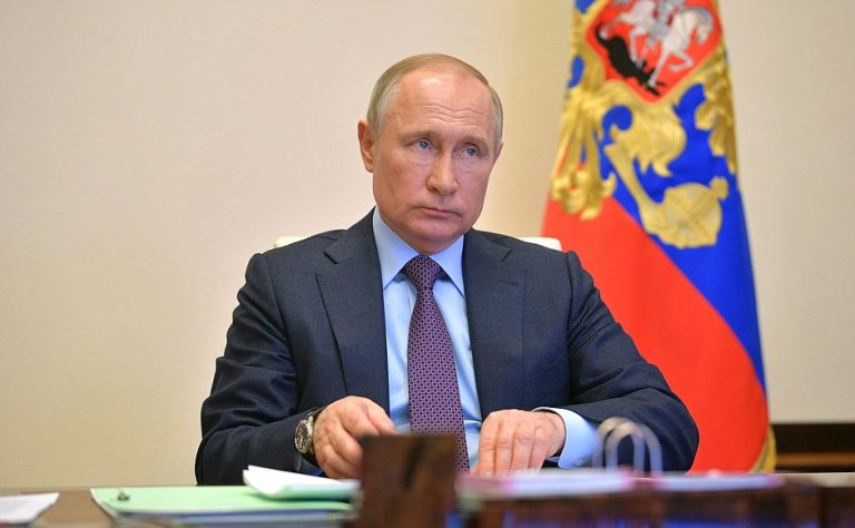 «Неквасной патриотизм»: Путин рассказал о национальной идее России