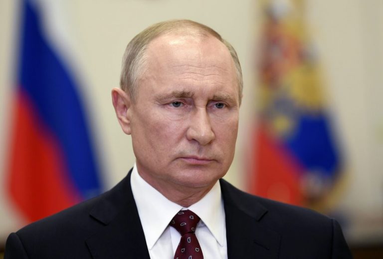 Путин снимает ограничения: период нерабочих дней завершится в России 12 мая