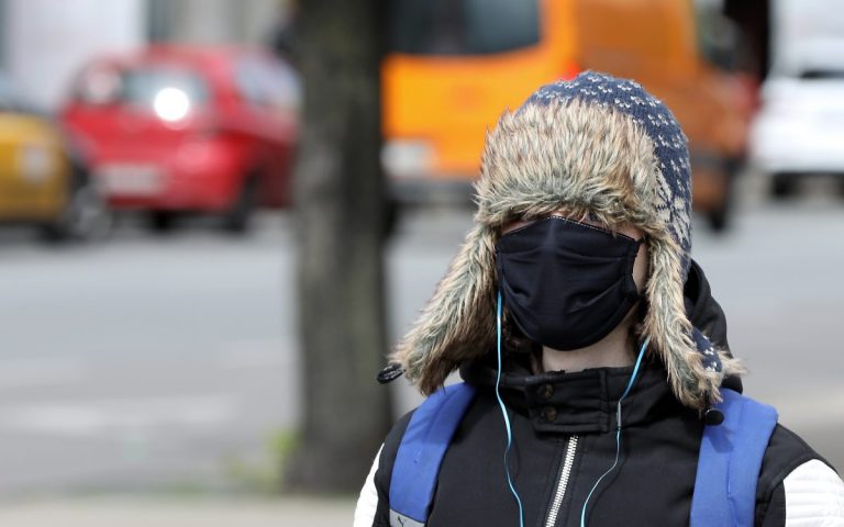 Полиция: болезнь продолжает циркулировать и столь же заразна — придерживайтесь прежнего поведения!