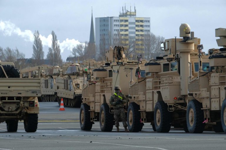 США допустили размещение ядерных ракет в Польше