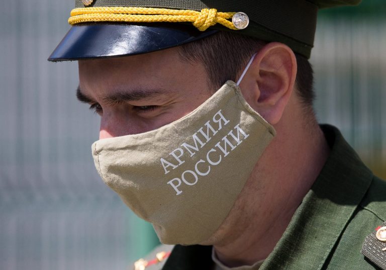 Россия на время карантина отказалась проводить военные учения у границ НАТО