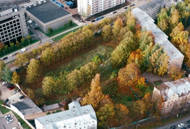 Сейм повторно отверг идею сохранения парка на Тейке: там построят здание спецслужбы