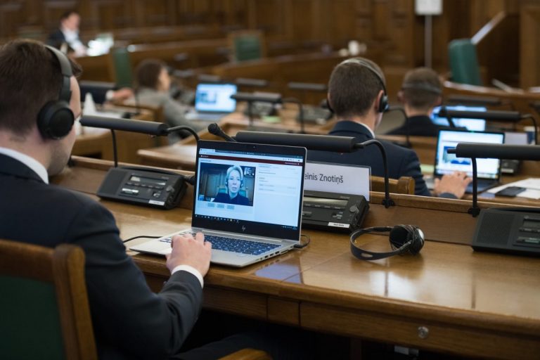 Депутаты утвердят территориальную реформу. У Сейма пройдут пикеты