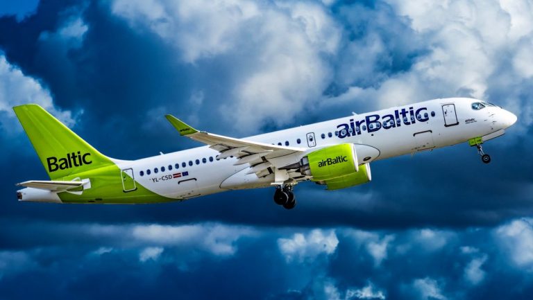 airBaltic возобновляет рейсы в Амстердам, Хельсинки и Мюнхен