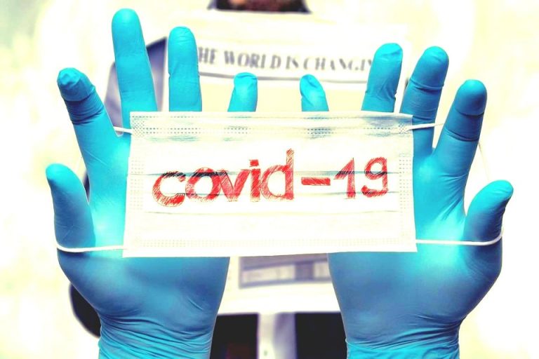 COVID-19 спровоцирует отток врачей из Латвии. Студенты думают об отъезде