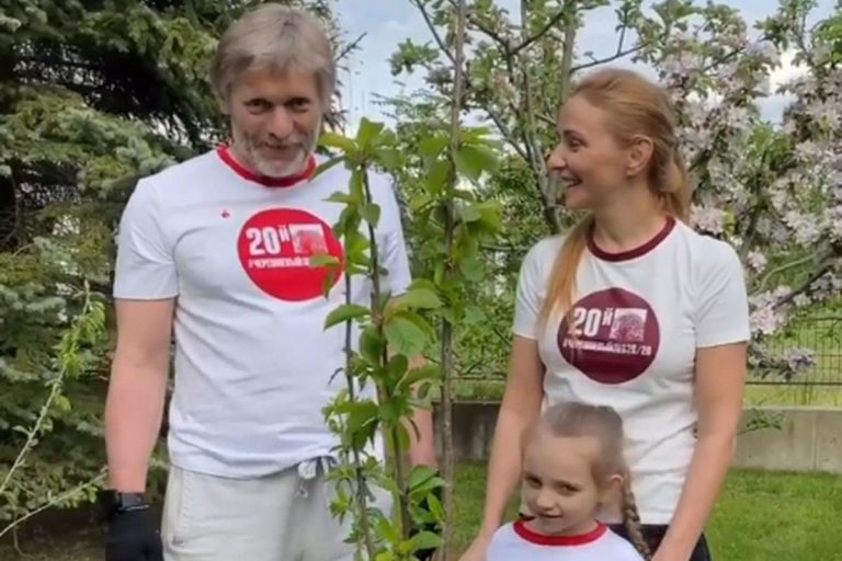 Песков во время карантина отпустил бороду (ВИДЕО)