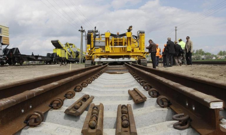 Эксперт: первая экономия для Латвии - отказаться от «священной коровы» Rail Balticа