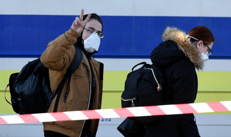 Менгельсоне: надо привыкать жить с кризисом, а не сидеть в норке и ждать чудес