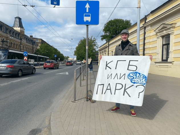 Активист: на словах депутаты – за деревья. А когда доходит до голосования, опускают глаза