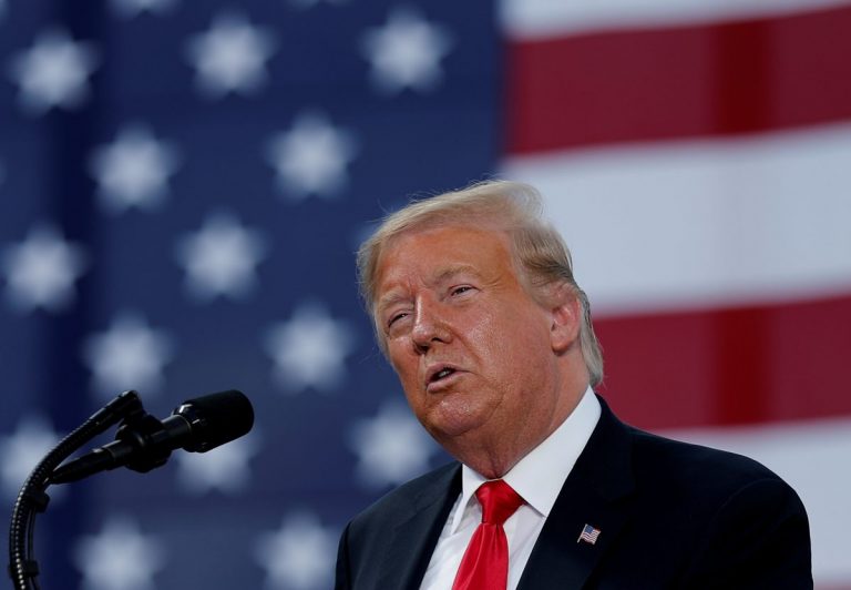 Reddit заблокировал крупнейшее сообщество о Дональде Трампе