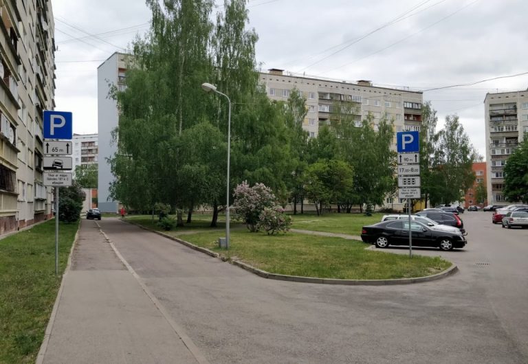Известный блогер о парковке в Риге: латыши мечтают жить как в России!