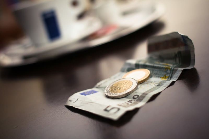 Минфин выделил запрошенное Минздравом финансирование для доплат медикам