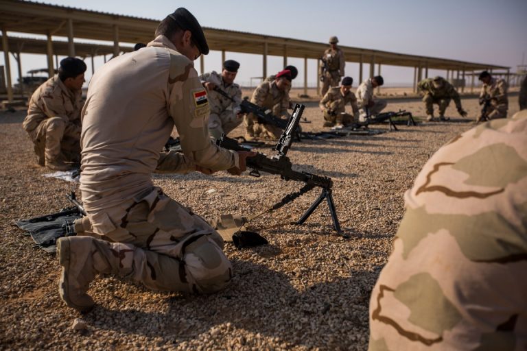 Жара стала причиной взрывов на военной базе в Ираке