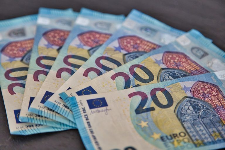 Внимание! Мошенники под видом компании предлагают жителям Латвии фальшивые кредиты