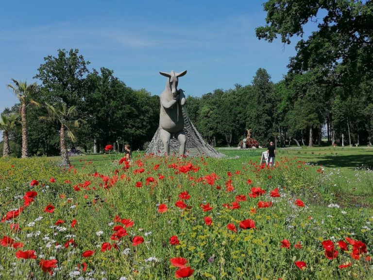 Маршрут на выходные: cказка цветов в литовской усадьбе