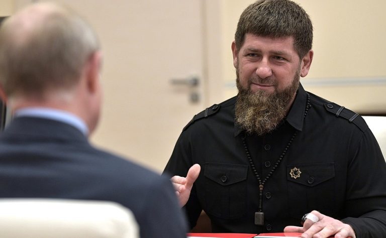 Кадыров призвал сделать Путина «пожизненным президентом»