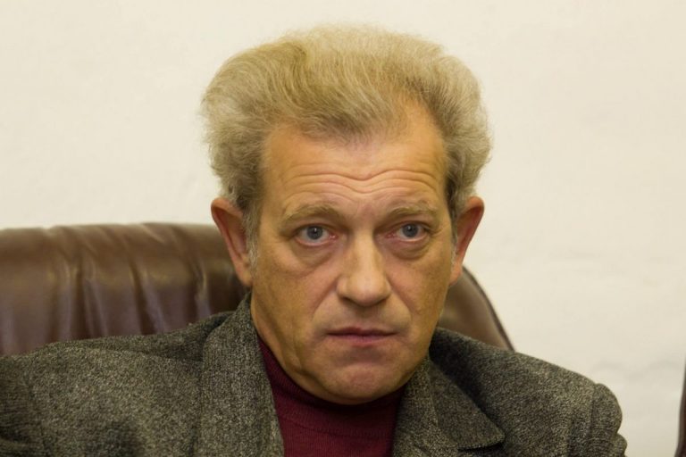 «Плакал недавно»: экс-ведущий ПБК рассказал, что готов пойти работать в супермаркет