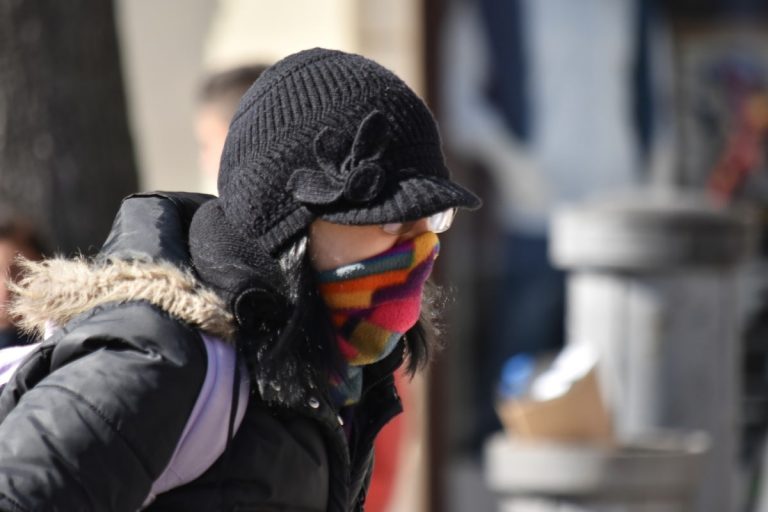 Заболевшие COVID-19 в последние два дня заразились им в Латвии
