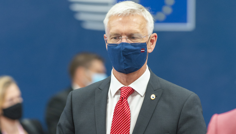 Кариньш опасается из-за смягчения ограничений. Ему ответила Винькеле