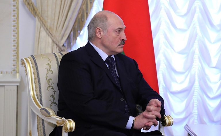 Батька не приедет: пока нет конкретной даты визита Лукашенко в Латвию