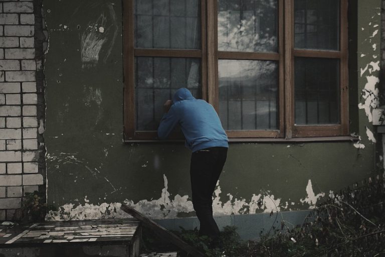 Политолог: в Беларуси регионы в упадке, а в Даугавпилсе — коттеджи вдоль Даугавы