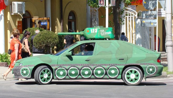 В России каждый автомобилист в душе — танкист! И вот 25 доказательств!