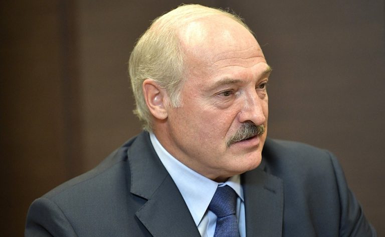 «Я пока живой»: Лукашенко прокомментировал ситуацию в стране