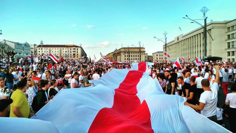 КОРОТКО О ГЛАВНОМ: пример Латвии для белорусов, сокращение количества аптек, клад старинных монет отдали музею
