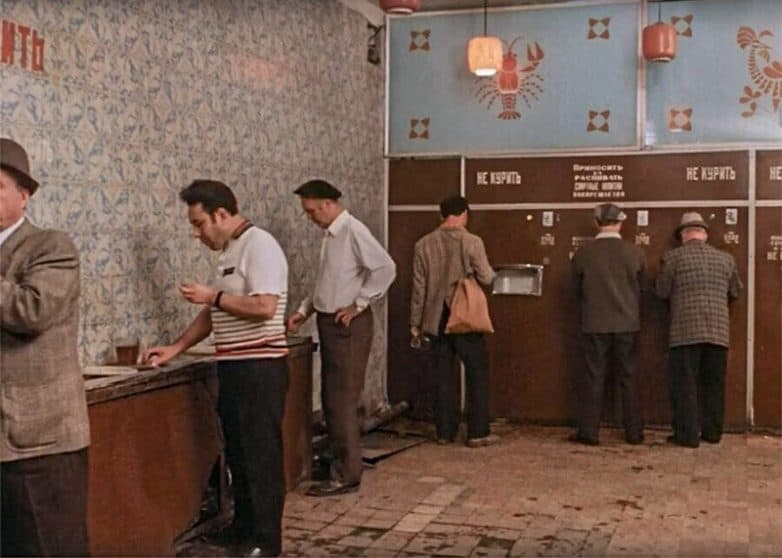26 фотографий, передающих неповторимую атмосферу легендарных советских пивных