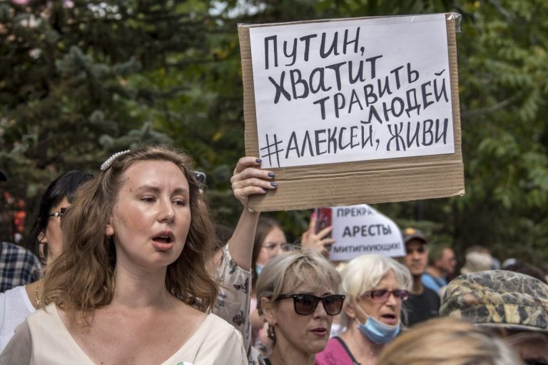Почему яд, а не пуля? Шендерович объяснил возможные действия российской власти