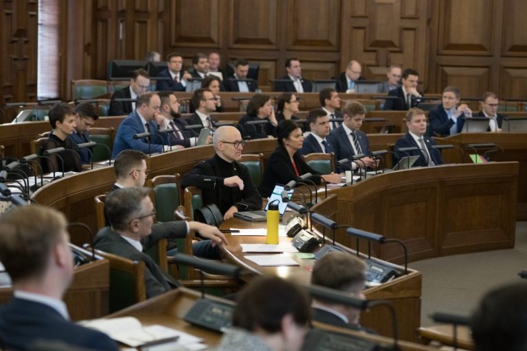 Политолог: я уверен, что в правительстве Латвии есть диалог со всеми политическими партиями