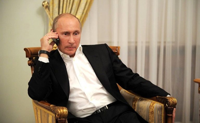 Путин и Лукашенко поговорили по телефону