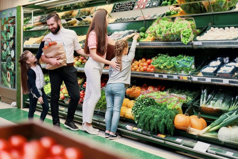 Исследование: какие продукты жители Латвии считают наиболее качественными