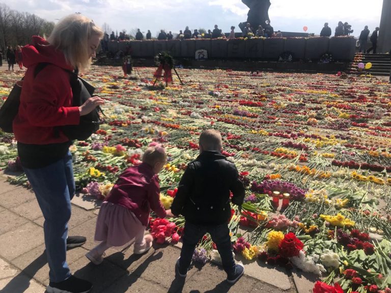 Политолог предположил, как при новой власти в Риге будет проходить празднование 9 мая