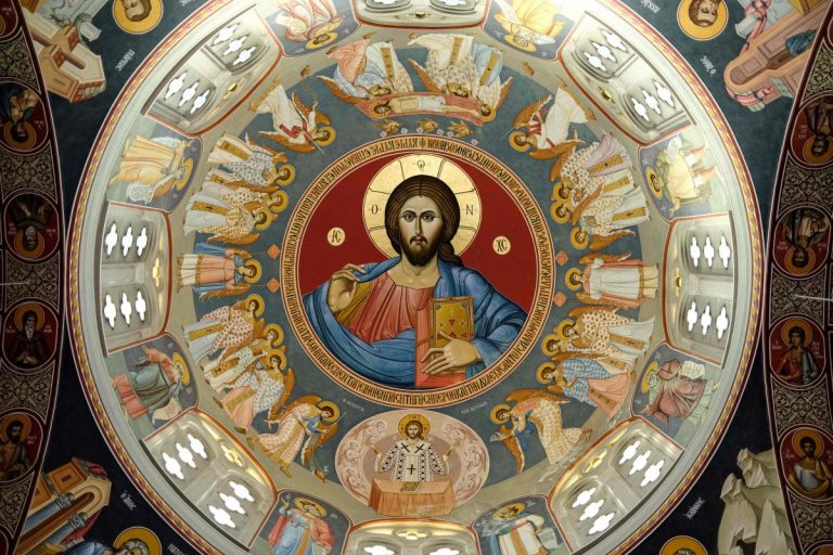 Мужчина украл у бабушки икону за миллион и сдал в ломбард за тысячу