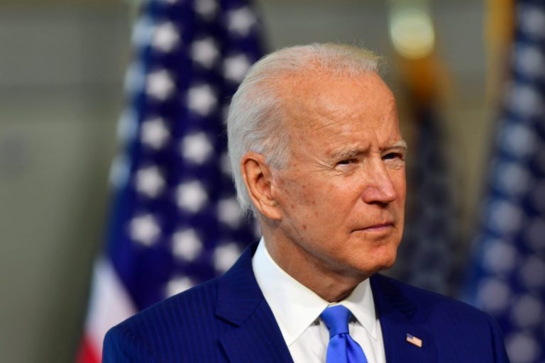 ВИДЕО: кандидат в президенты США ошибся и «похоронил» 200 миллионов человек