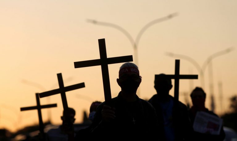 Генсек ООН: ужасающий рубеж — число жертв COVID в мире превысило 1 миллион