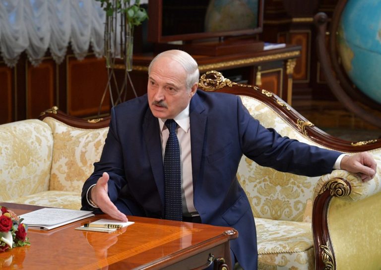 Хакеры взломали сайт МВД Беларуси и добавили в список разыскиваемых преступников Лукашенко