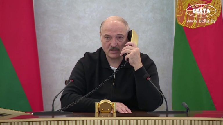 Публицист: Лукашенко напоминает Лембергса – все хвалят чистые улицы, а остальное не замечают