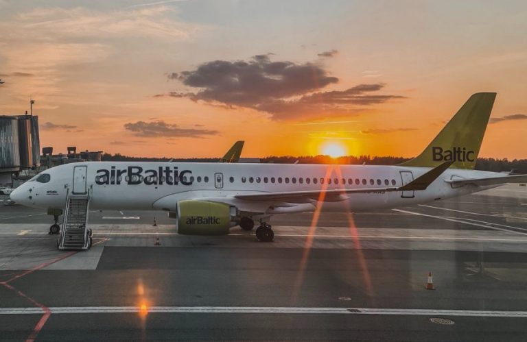 airBaltic возобновляет полеты сразу по девяти направлениям