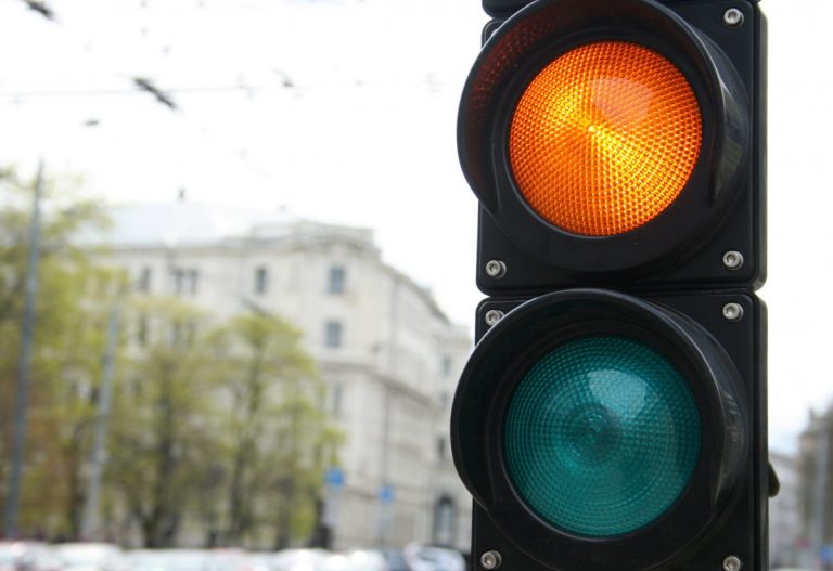На перекрестке в центре Риги не работают светофоры