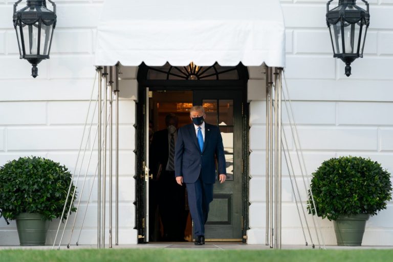 Врачи объявили Трампа незаразным (ВИДЕО)