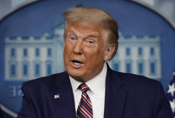 Трамп заявил о своем иммунитете к COVID-19