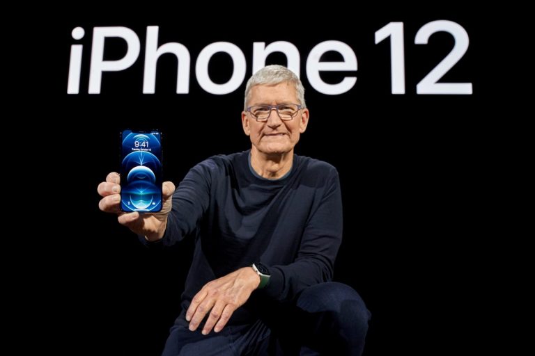 ВИДЕО: Apple представила новые iPhone 12