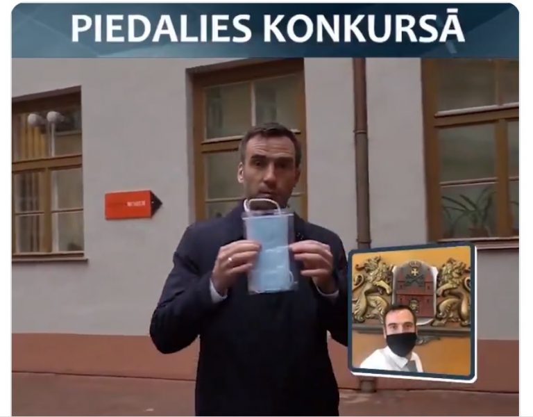 Мэр Риги устроил конкурс на лучшее селфи в маске (ВИДЕО)