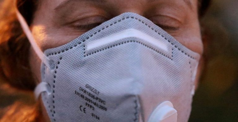 Отец и дочь скончались от COVID. У близких — вопросы к тактике лечения