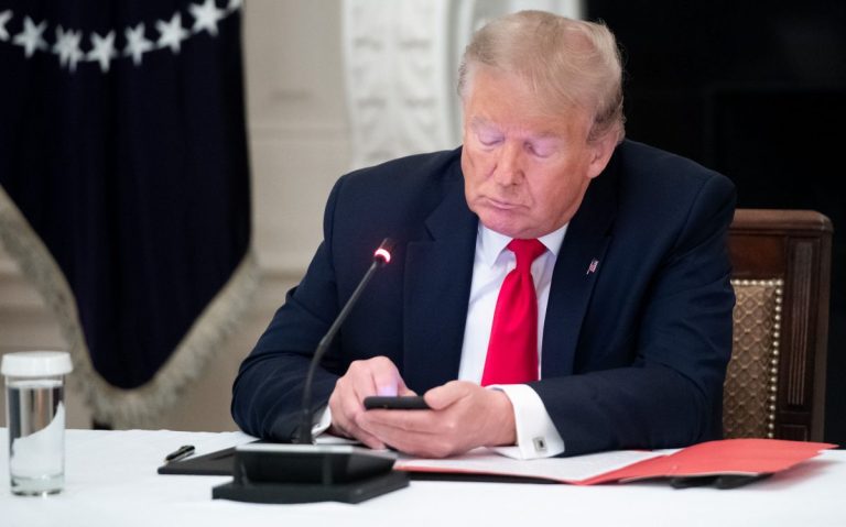«Вежливый хакер» получил доступ к Twitter Трампа. Он угадал пароль с пятой попытки