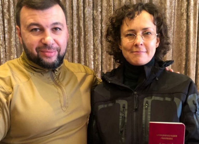 «Теперь я дончаночка». Юлия Чичерина стала гражданкой ДНР