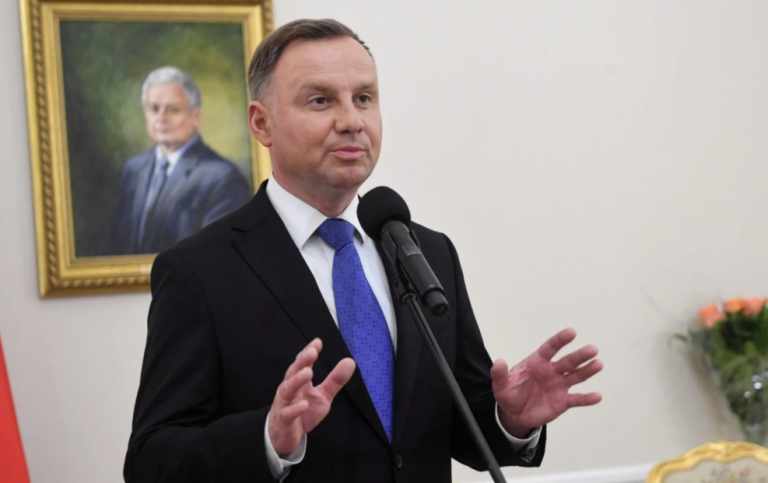 Президент Польши заразился коронавирусом